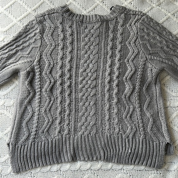 Forever 21 Cable Knit Sweater - Picture 3 of 3